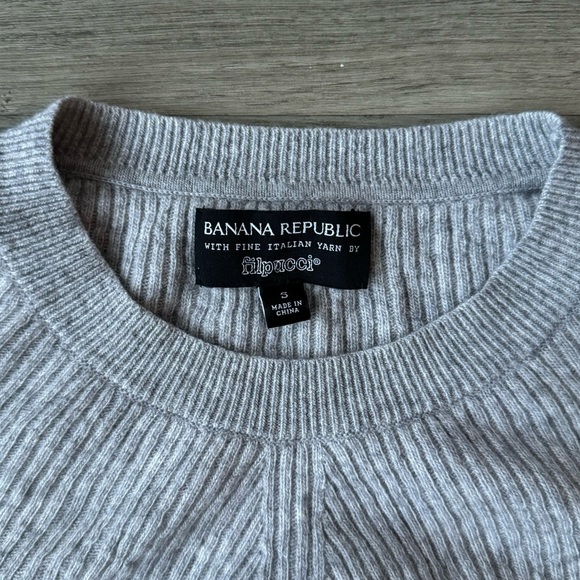 Banana Republic Merino Wool Filpucci Ribbed Gray Crew Neck Sweater Small - Picture 3 of 6
